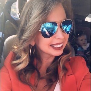 Meet your Posher, Jeri